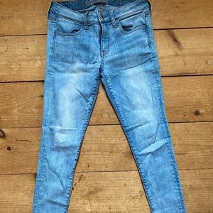 American Eagle “Super Super Stetch” Skinny Jeans